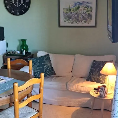 50 M Des Cures Joli Phannie Parking Wifi Debit Libre Avril Et Apres 24 Octobre