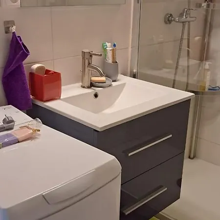 Phannie Renove 50m Cures Apartment *