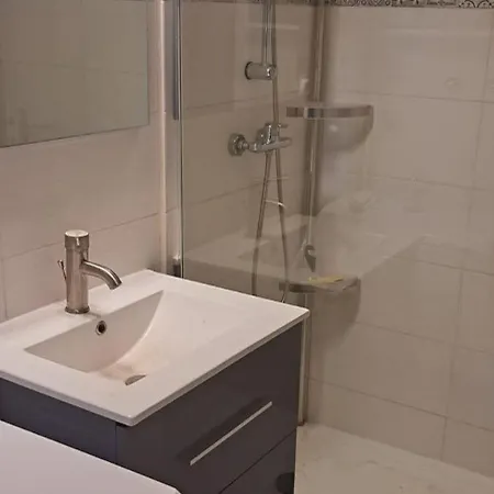 Apartment Phannie Renove 50m Cures Amelie-les-Bains-Palalda