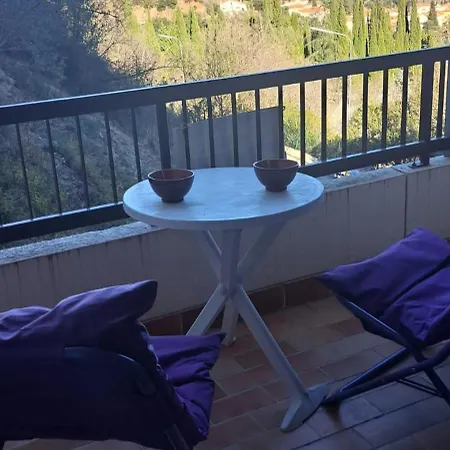 Lejlighed 50m Des Cures Wi-fi Parking Agenda 2027 Ouvert Idealement Situe Jolie Vue