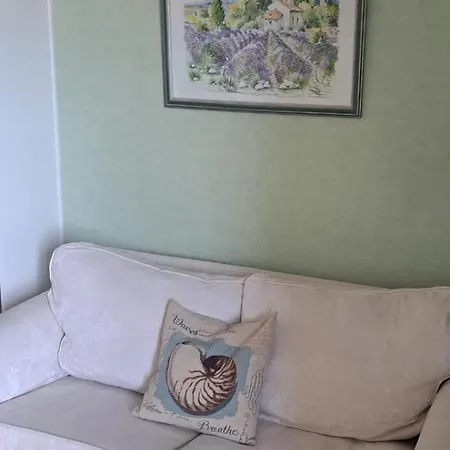 Appartamento Dernières disponibilités 2026 proche cures joli studio Phannie parking wifi haut débit tout confort *